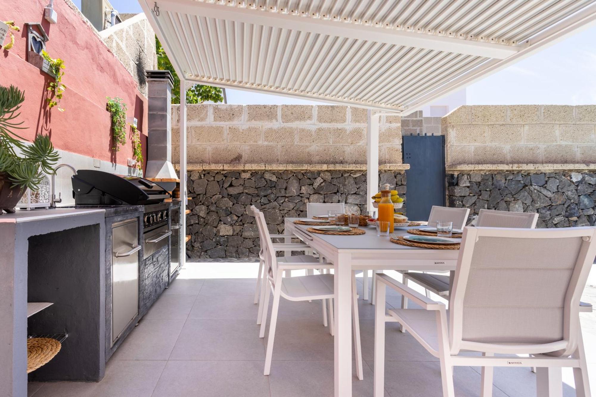 Villa Chloe Costa Adeje Tenerifesummervillas Giant Private Pool 11 Meters Long 外观 照片
